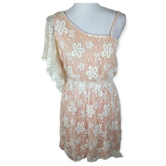 SEQUIN HEARTS PEACH & CREAM LACE ONE SHOULDER DRESS SZ.L EUC. - Picture 1 of 8